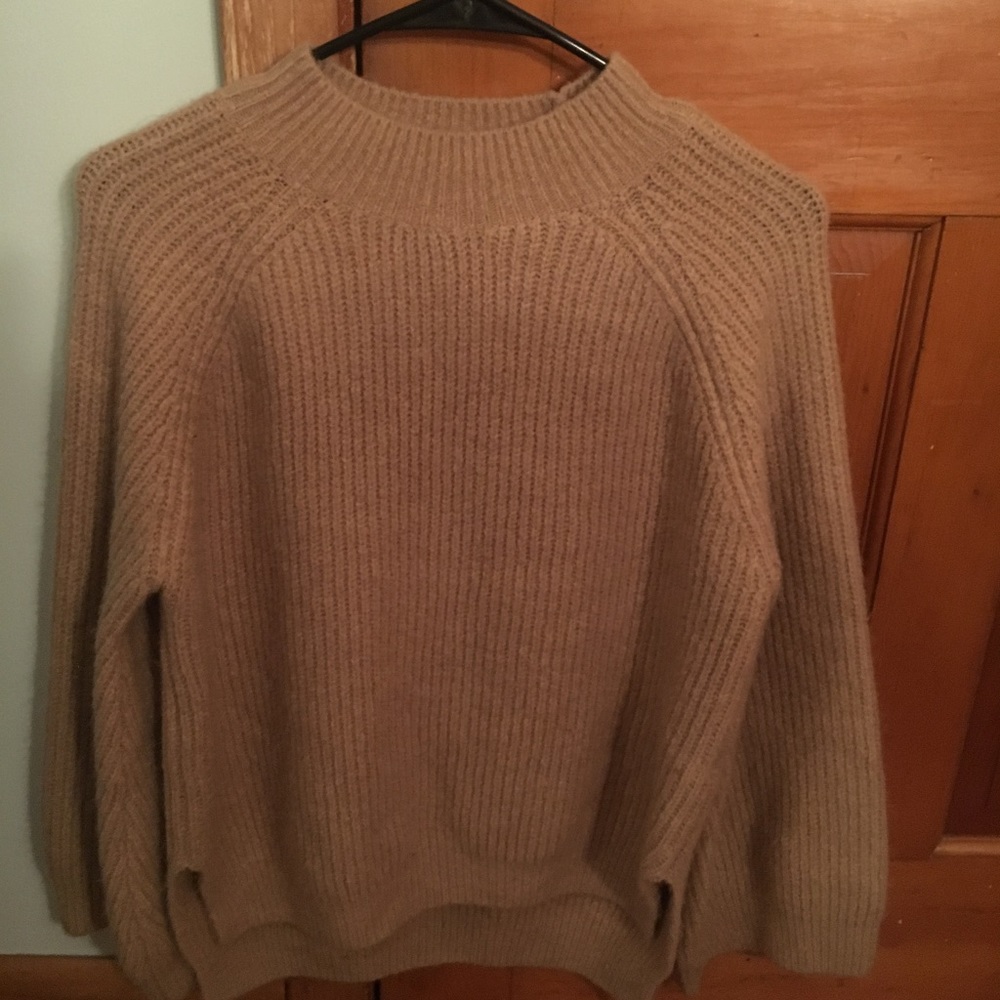 Nude sweater